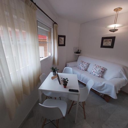 Apartamento Sostoa 4 Apartment Малага Екстериор снимка