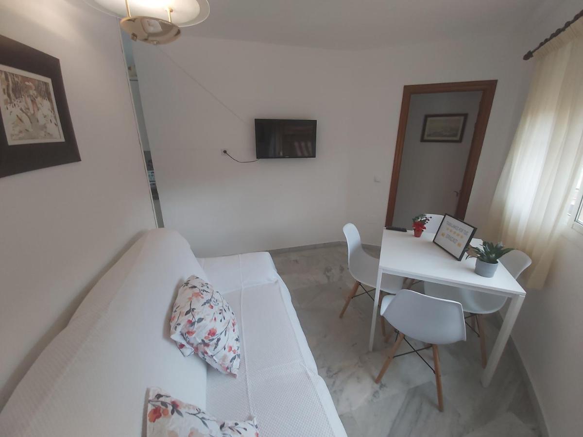 Apartamento Sostoa 4 Apartment Малага Екстериор снимка