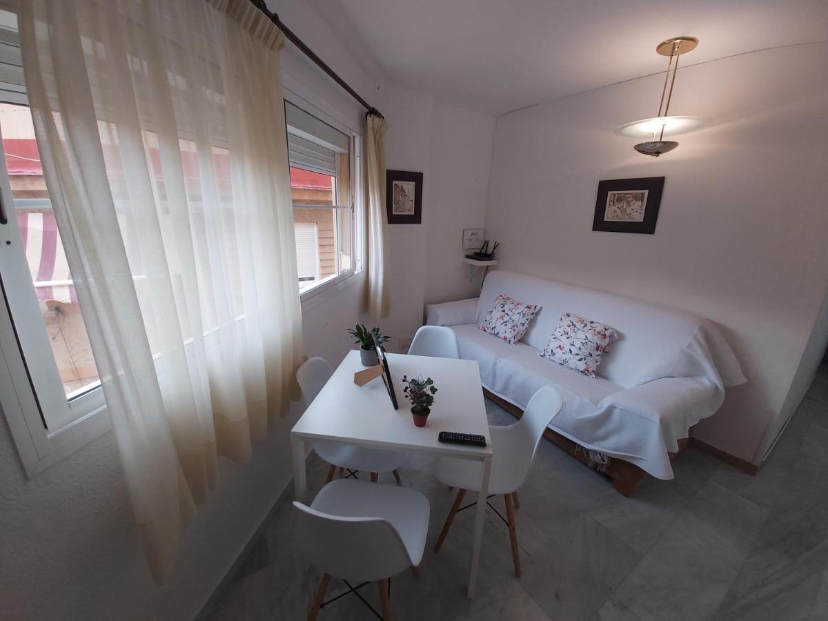 Apartamento Sostoa 4 Apartment Малага Екстериор снимка